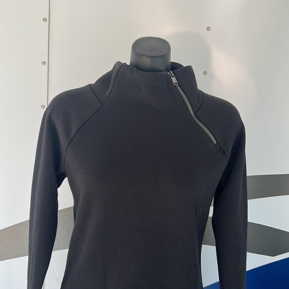 Athleta NWOT long sleeve sweatshirt mini dress.  Zipper and secret pockets - Picture 3 of 11